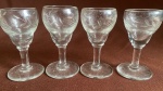 CONJUNTO DE 4 TACINHAS DE LICOR EM CRISTAL GROSSO, CONSERVADAS