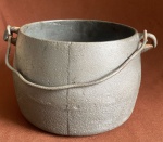 CALDEIRAO DE FERRO ANTIGO COM 20CMLARG. CONSERVADO