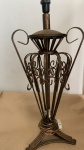 BASE DE ABAJUR EM  METAL PESADO, CONSERVADO FORMA DE ANFORA, 64 CM