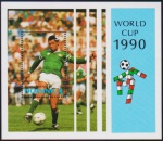 Dominica 1990 - Futebol, bloco sem carimbo com goma!