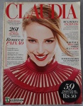 Revista CLAUDIA - Edição Junho de 2013 (Nº 621)Item de colecionador em bom estado, trazendo a atriz Paolla Oliveira na capa. Esta edição é um registro marcante de moda, comportamento e bem-estar do início da década de 2010.