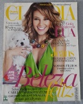 Revista CLAUDIA - Edição Comemorativa 50 Anos (Junho de 2011)Relíquia para colecionadores, esta edição histórica celebra os 50 anos da revista e traz a estrela Paolla Oliveira em uma capa icônica com seu pet. Um registro marcante de moda, comportamento e bem-estar do início da década de 2010