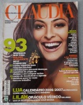 Revista CLAUDIA - Edição com Juliana Paes (Setembro de 2006)Relíquia para colecionadores em excelente estado. Esta edição icônica traz a estrela Juliana Paes na capa e um conteúdo rico que mistura misticismo, comportamento e bem-estar de meados dos anos 2000.