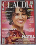 Revista CLAUDIA - Edição de Natal com Maria Rita (Dezembro de 2003)Relíquia para colecionadores em excelente estado. Esta edição icônica traz a cantora Maria Rita na capa, no início de sua carreira, além de conteúdos emocionantes de Natal e comportamento do início dos anos 2000.