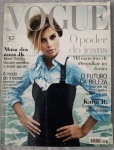 Revista VOGUE BRASIL - Março de 2006 (Nº 331)Relíquia para colecionadores, esta edição histórica celebra os 30 anos da Carta Editorial e traz a top model piauiense Lais Ribeiro em um dos seus primeiros grandes destaques de capa. Um registro luxuoso da moda brasileira de meados dos anos 2000.