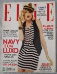 Revista ELLE Brasil  Janeiro de 2009 (Edição nº 248)  Tendência Navy "Navy é um Luxo"  Um guia completo de como usar o estilo marinheiro na cidade e na praia.