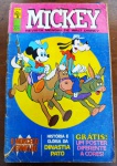 Revista Mickey Nº 268 - O Morcego Vermelho (Fevereiro 1975)Relíquia histórica da Editora Abril, lançada originalmente em fevereiro de 1975. Este exemplar é um marco para os fãs de heróis brasileiros da Disney, trazendo a presença do icônico Morcego Vermelho (o alter ego heroico do Peninha, criado no Brasil).