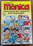 Turma da Mônica - "Educação no Trânsito Não Tem Idade"Raridade para colecionadores de quadrinhos institucionais e fãs de Mauricio de Sousa! Esta edição especial foi criada com o objetivo de conscientizar crianças e adultos sobre a segurança viária, sendo um item de distribuição gratuita e circulação limitada na época de seu lançamento.