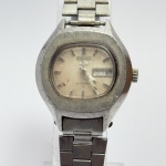 SEIKO - Relógio automático, funcionando. Pulseira: 12mm. Caixa: 2,6cm x 2,8cm, vertical x horizontal, sem contar a coroa. ***ATENÇÃO! ESTE RELÓGIO NÃO POSSUI GARANTIA DE FUNCIONAMENTO. Produto sendo vendido conforme ESTADO, testado, ou não, diz respeito apenas ao momento da catalogação. Recomenda-se revisão.*** Se necessário, solicitar mais fotos, vídeos ou perguntas para análise via e-mail reidaantiguidade@gmail.com, Obrigado pela visita!