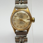 MONDAINE - Relógio automático, funcionando. Pulseira: 11mm. Caixa: 2,2cm x 2,2cm, vertical x horizontal, sem contar a coroa. ***ATENÇÃO! ESTE RELÓGIO NÃO POSSUI GARANTIA DE FUNCIONAMENTO. Produto sendo vendido conforme ESTADO, testado, ou não, diz respeito apenas ao momento da catalogação. Recomenda-se revisão.*** Se necessário, solicitar mais fotos, vídeos ou perguntas para análise via e-mail reidaantiguidade@gmail.com, Obrigado pela visita!