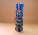 Antiga escultura em madeira de Totem MAIA, com bonitos entalhes e pintura - Dimensão: 25 X 7,5 cm
