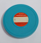 Antigo e Conservado Carretel de filme Super 8  -  Dual 8 Permaflex de 8mm  - Armazenamento e carretel de plástico rígido  -  Medida: 13 cm de diâmetro x 1,5 cm de altura.