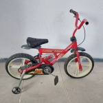 Conservada Bicicleta infantil  -   Caloi  -  Hot wheels   -  Possui dispositivo que emite som de aceleração  -  Aro 16.  OBS: Pneus vazios.