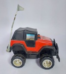 Antigo Carinho de controle remoto  -  TONKA  -  HASBRO 1998  -  Material em plástico rígido  -  Medida do carrinho:  16,5 x  23 x 15 cm.  OBS: Não possui a tampa das pilhas. Não foi testado, vendido no estado, para restauro ou decoração.