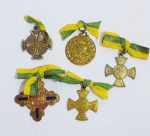Lote de 5 antigas Medalhas - Ao Mérito - Bronze - Medida maior: 4 cm x 4 cm.
