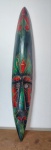 Linda, Decorativa e Grande Máscara Tribal de Parede em Madeira. Medida: 101 cm de altura x 16 cm x 9 cm. Conforme fotos.