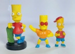 Lindo Lote de 3 Miniaturas do Personagem - BART SIMPSON - Sendo um do BURGUER KING - O Maior em Resina e os Menores em Plástico e Borracha Rígida. Medida do Maior: 11 cm de Altura.