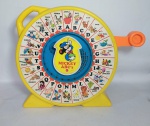 Antigo e Lindo Brinquedo Educativo  - MICKEY ABC'S  - MATTEL -  Jogo em Inglês - SEE'N SAY  -  1989  -  México  - OBS: Necessita de Revisão no mecanismo que gira à Seta. Conforme fotos. Medida: 29 cm de altura x 28 cm de diâmetro x 7 cm.