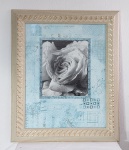 ART IMAGEM - Lindo e Decorativo Quadro com Impressão Protegida por Vidro, Moldura Clássica em Madeira com Fundo em Eucatex. Medida: 87 cm x 72 cm x 4 cm. OBS: Possui pontos de mancha na imagem conforme fotos.