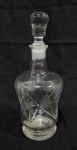 ANTIGA GARRAFA EM CRISTAL LAPIDADO. MEDINDO 30 X 12 CM