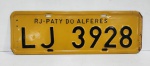 ANTIGA PLACA AUTOMOTIVA AMARELA DE DUAS LETRAS