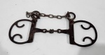 ANTIGO FREIO DE CAVALO DE COLEÇÃO. MARCAS DO TEMPO. MEDINDO 14 X 30.5 CM
