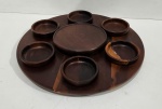 ANTIGA BANDEJA GIRATÓRIA PARA FONDUE COM SEIS BUMBUCAS. PROVAVELMENTE TROPIC ART. MEDINDO 6 X 47 CM