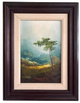 ROSSI  Paisagem em óleo sobre tela, representando cena campestre com árvore solitária sob luz suave. Paleta em tons de verde, azul e ocre, composição equilibrada e atmosfera serena.Assinada no canto inferior esquerdo. Obra emoldurada, pronta para pendurar. Medida da obra 31 x 21 cm. Medida total 45,5 x 35,5 cm.