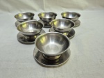 Jogo de 6 cumbucas de sobremesa em aço inox. Medindo 10cm x 4,5cm de altura.