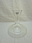 Lindo decanter em cristal polonês da loja Bianco & Nero. Medindo 21cm de bojo x 21,5cm de altura.
