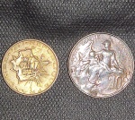 2 moedas da França !! 1- Comemorativa do ano de 1916 !! Material bronze e 2- possessão Francesa tambem em bronze !!