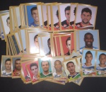 Colecionismo - 110 figurinhas do album campeonato Brasileiro de 2010 !! todas diferentes !! nenhuma repetida !! contem 28 figurinha duplas !! acervo de colecionador !!