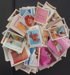 Colecionismo- 176 Figurinhas do album princesas Walt Disney !! todas diferentes !! equivale a 75% de todas as figurinhas do Album !! estão fora do envelope !! acervo de colecionador !!