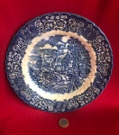 Prato de cerâmica da coleção "Memory Lane" da renomada marca inglesa British Anchor, produzida em Faiança na Inglaterra produzido entre 1945 e 1970.