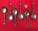 Jogo de 6 Colher de colecionador holandesa antiga feita de estanho  das décadas de 1960 e 1980 .