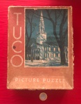 Quebra - Cabeça da marca Tuco com o tema ''The Village Church'' com 320 peça do seculo XX .