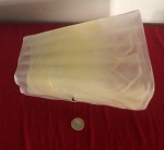 Luminária da marca Vitralys, fabricada pela empresa Madelustre Ind Ltda feito de alabastro.