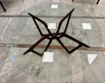 Móvel Design no estilo contemporâneo: Giuseppe Scapinelli - Belíssima Mesa de Centro em madeira nobre com tampo em vidro. Medidas: Alt.  40 X 120 cm.