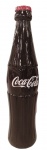 Escultura em fibra representando garrafa da "Coca Cola".                                                      Medidas:  Alt. 200 X 50 cm.