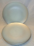 Conjunto de dez  "Sousplats" circulares lisos em aluminiol  Made in Viet Nam.                                                                              Diâm. 31.5 cm.