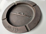 Vintage Coleção, Decoração, Cinzeiro Placa Comemorativa com Navio Destroyer USS HAILEY DD 556 construído nos EUA, nos anos 40 e vendido e incorporado pela Marinha do Brasil como Navio Contra Torpedeiro Pernambuco em 1961. Bronze medindo 21cm de diâmetro