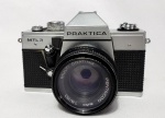 Vintage Coleção, Decoração, Excelente Câmera Fotográfica PRAKTICA MTL3 Mecânica Funcionando, Arma e clica, Lente Mult Coating Pentacon Auto 1.8/50. German Democratic Republic. Estado de nova. Capa couro original