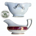 Duas molheira, uma em porcelana portuguesa produzida pela renomada manufatura VISTA ALEGRE com delicado arranjo floral e outra de manufatura Barão do Rio Branco com faixa na cor rosa e detalhes dourados. Med 21 x 10 x 16 cm e 18 x 9 x 8 cm.