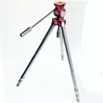Tripé para fotografia americano Quick Set - Chicago. Todo em duralumínio. 1,80m todo esticado.
