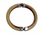 Bracelete em osso com guarnições em prata. Peça de estética clássica.