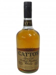 BEBIDA, uma (1) garrafa de whisky escocês Cattos Rare Old Scottish Highland Whisky, produto da Escócia, contendo 1 litro. Sem garantia de integridade do líquido.