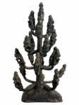 ARTE ERÓTICA, uma (1) escultura confeccionada em bronze representando árvore erótica, medindo 19,5cm de altura.