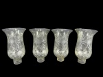 VIDRO -  Quatro mangas para lustres confeccionadas em vidro translucido, ricamente lapidado por flores, folhagens e frisos em baixo relevo , medida : 20 x 11,5 cm , possui infos bicados