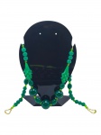 BIJUTERIA FINA, um (1) colar com contas esféricas e galhos em pedra na tonalidade verde, possivelmente JADE, possui quebra em 1 dos galhos, fecho de encaixe em metal dourado, medindo 70cm de comprimento.