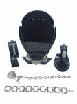 BIJUTERIAS, lote com cinco (5) peças de modelos, tamanhos, decorações e materiais distintos, sendo: A) 1 colar em couro com pingentes em metal prateado, fecho tipo lobster, medindo 46cm de comprimento, B) 1 pulseira confeccionada em material sintético na tonalidade preta, decorada por adorno em metal prateado com incrustação de zircônias, fecho tipo mosquetão ou similar, medindo 18cm de comprimento, C) 1 pulseira em couro na tonalidade preta, decorada por placa em metal prateado com inscrições de versículos bíblicos, medindo 18,5cm de comprimento, D) 1 pulseira em metal espessurado a prata, decorada por pingente de coração, medindo 19cm de comprimento e E) 1 pulseira com elos quadrangulares em vazados, medindo 19cm de comprimento. Sinais de uso.